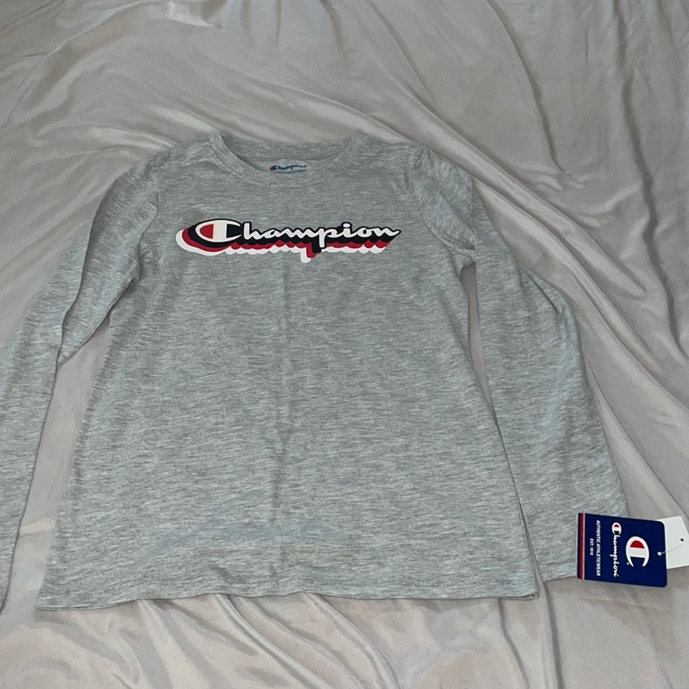 Kids grey Champion long sleeve shirt. Size US M